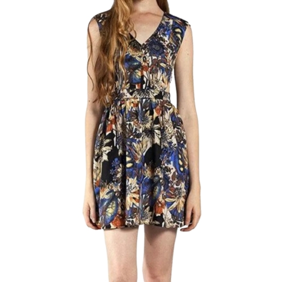 Jealous Tomato Dresses & Skirts - Jealous Tomato Blue Multicolor Dress Abstract Print Cut-Out Sides Mini Short